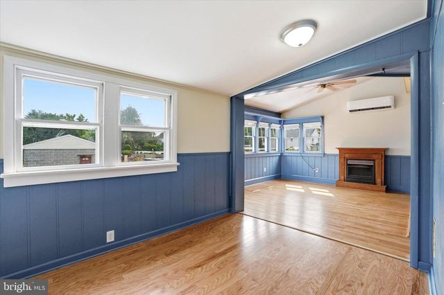 2439 SUSQUEHANNA RD, Abington, PA 19001