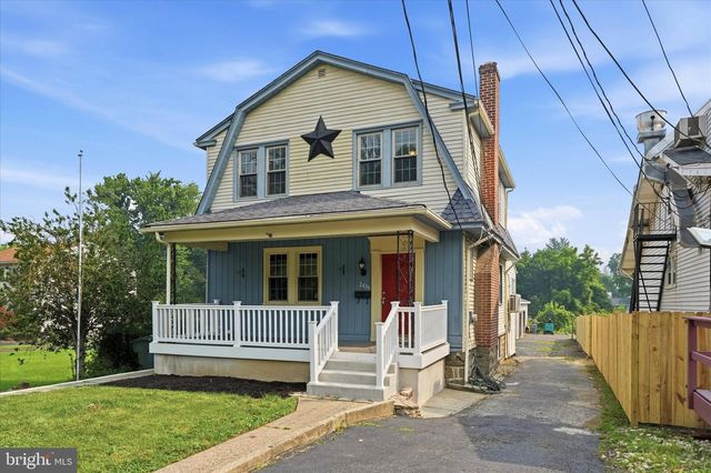 2439 SUSQUEHANNA RD, Abington, PA 19001