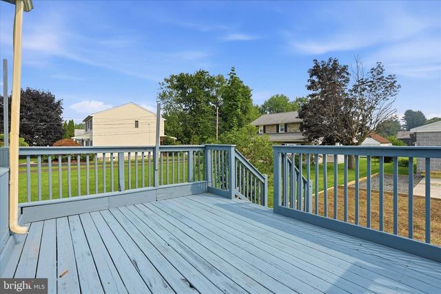 2439 SUSQUEHANNA RD, Abington, PA 19001