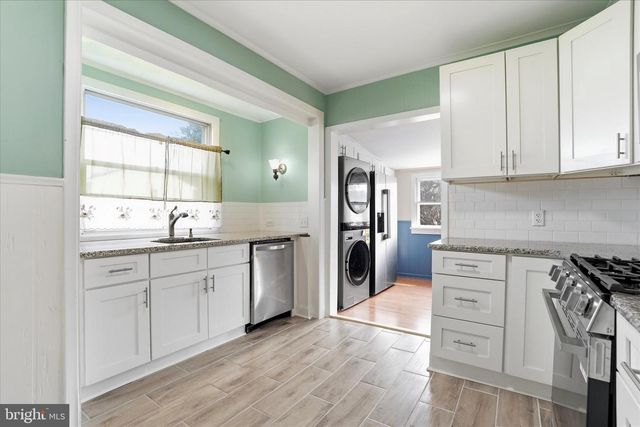2439 SUSQUEHANNA RD, Abington, PA 19001