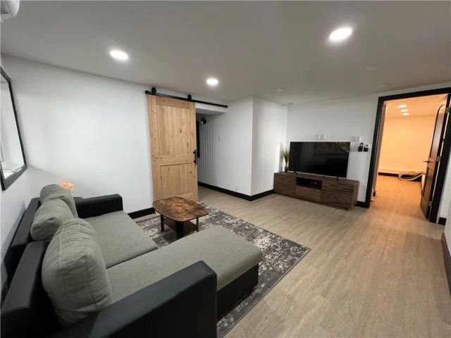 1960 Willow Drive, Running Springs, CA 92382