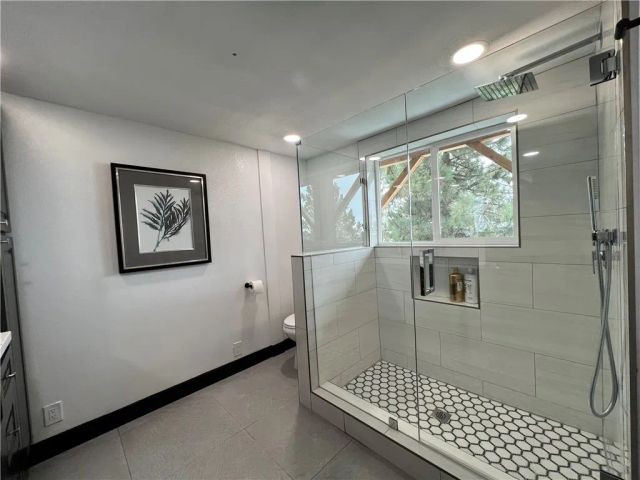 1960 Willow Drive, Running Springs, CA 92382