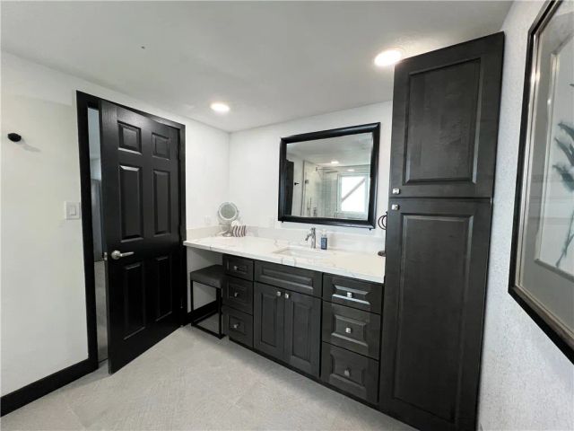 1960 Willow Drive, Running Springs, CA 92382