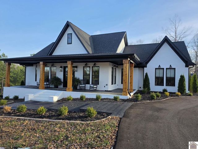 76 Muirfield Way, Benton, KY 42025