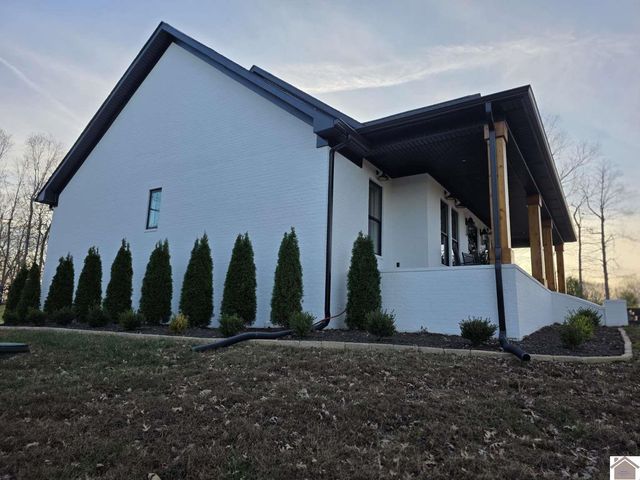 76 Muirfield Way, Benton, KY 42025