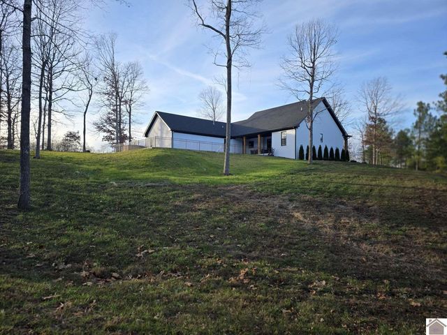 76 Muirfield Way, Benton, KY 42025