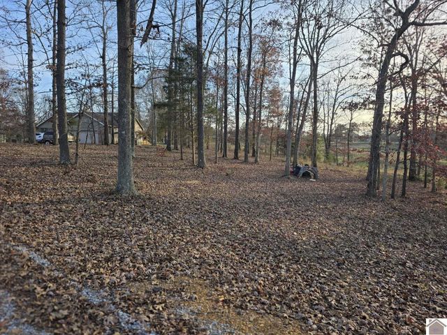 76 Muirfield Way, Benton, KY 42025