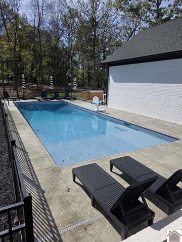 76 Muirfield Way, Benton, KY 42025