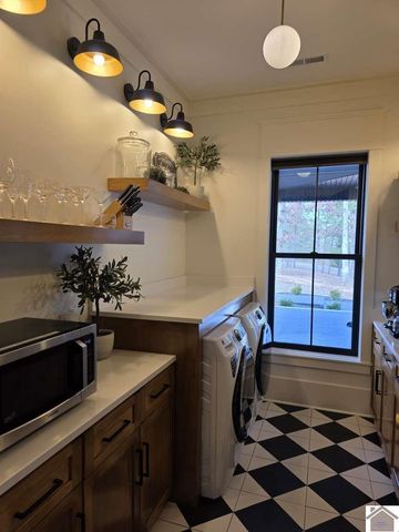 76 Muirfield Way, Benton, KY 42025