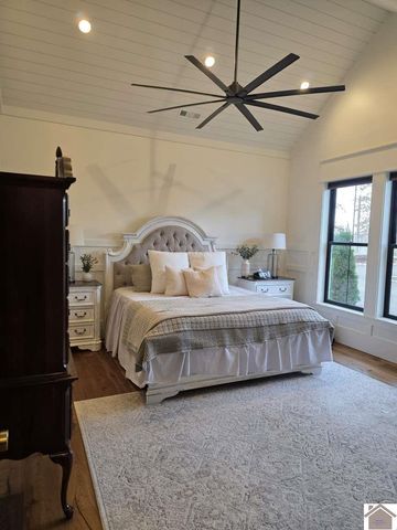 76 Muirfield Way, Benton, KY 42025