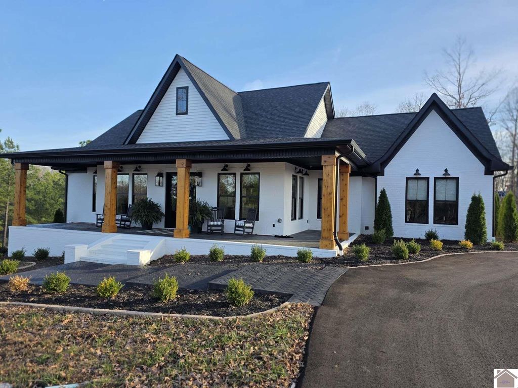 76 Muirfield Way, Benton, KY 42025