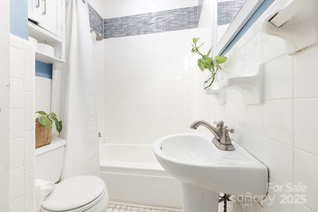 404 Laurel Street NE, Valdese, NC 28690