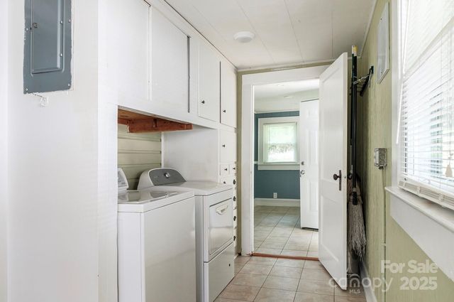 404 Laurel Street NE, Valdese, NC 28690