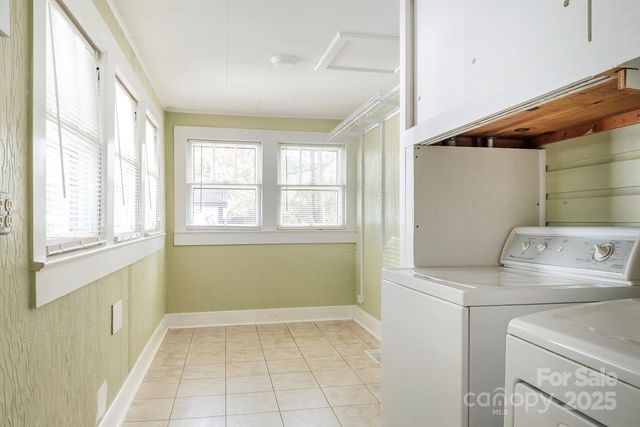 404 Laurel Street NE, Valdese, NC 28690