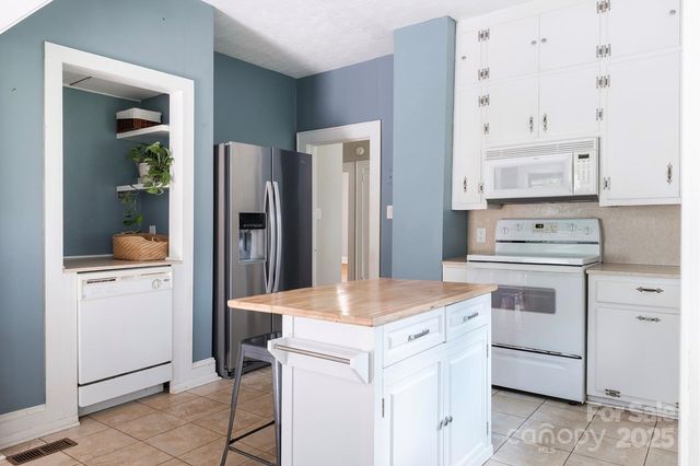 404 Laurel Street NE, Valdese, NC 28690