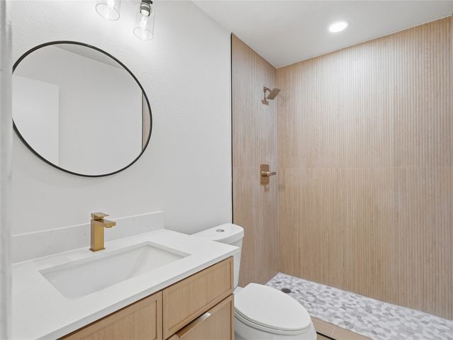 1725 R Avenue, Plano, TX 75074