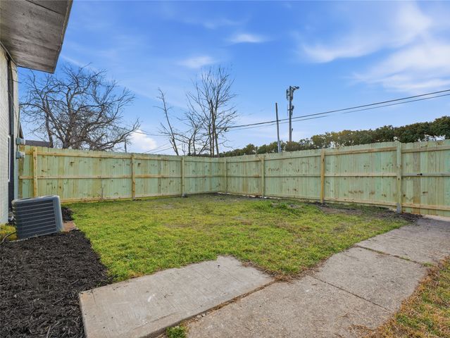 1725 R Avenue, Plano, TX 75074