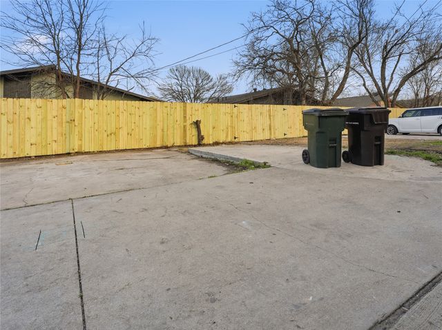 1725 R Avenue, Plano, TX 75074