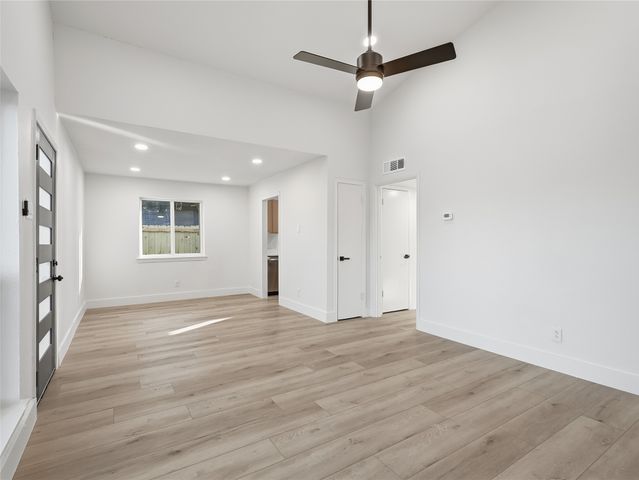 1725 R Avenue, Plano, TX 75074