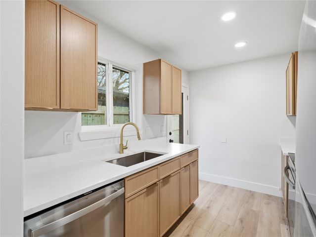 1725 R Avenue, Plano, TX 75074