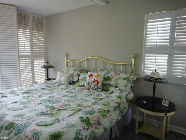 3558 Shore Dr Apt 305, Virginia Beach, VA 23455