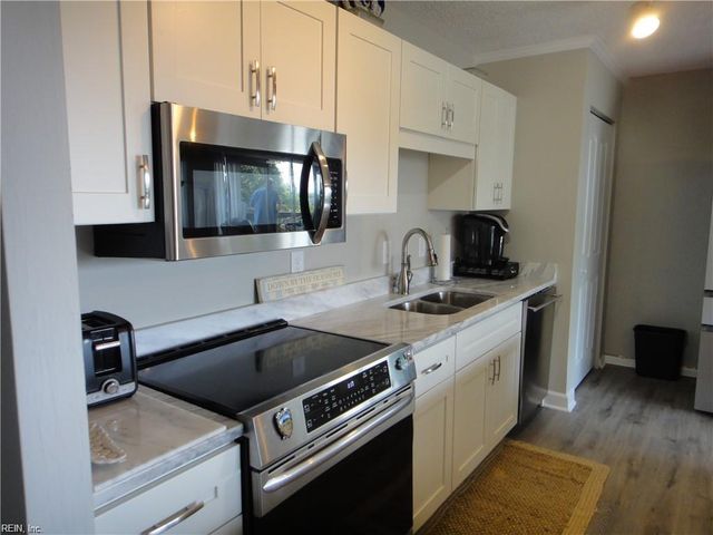 3558 Shore Dr Apt 305, Virginia Beach, VA 23455