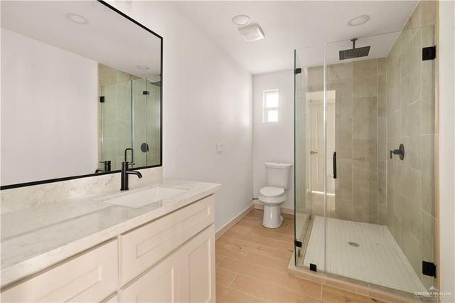 2821 E Wisconsin Road, Edinburg, TX 78542