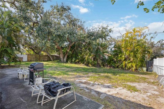 2902 42ND STREET W, Bradenton, FL 34205