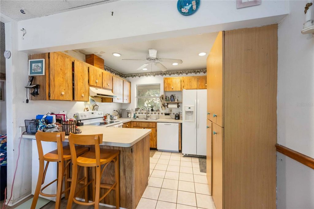 Image 13 of property listing at 2902 42ND STREET W, Bradenton, FL 34205