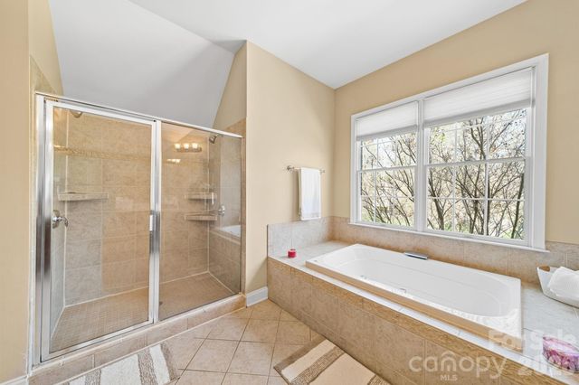 6009 Autumn Blossom Lane, Waxhaw, NC 28173