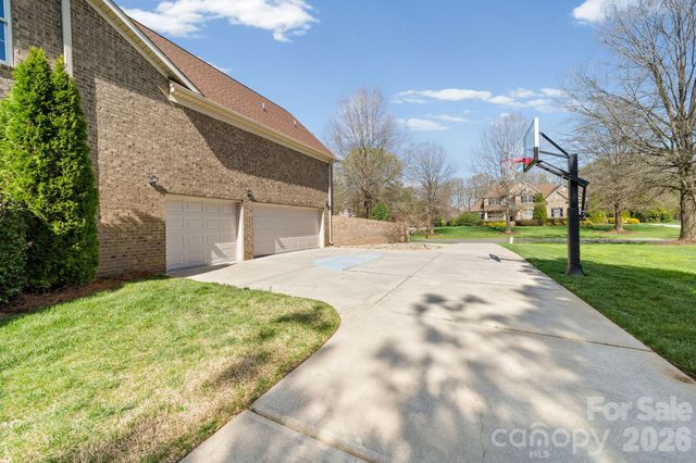 6009 Autumn Blossom Lane, Waxhaw, NC 28173