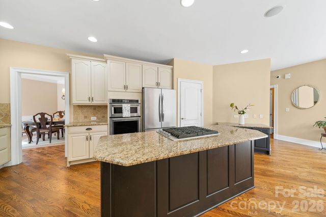 6009 Autumn Blossom Lane, Waxhaw, NC 28173