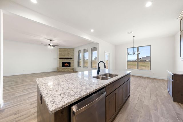 440 Paradise Ridge Drive, Waxahachie, TX 75167