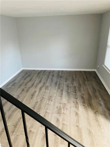 5611 Banbury CT, Virginia Beach, VA 23462