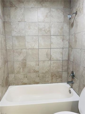 5611 Banbury CT, Virginia Beach, VA 23462