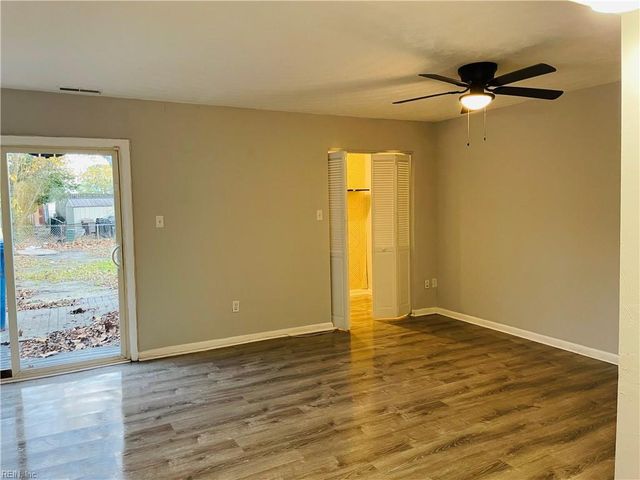 5611 Banbury CT, Virginia Beach, VA 23462