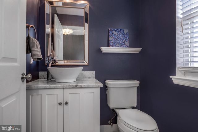 408 AMBERLEIGH DR, Pennington, NJ 08534