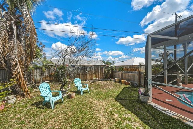 437 SW Kaabe Avenue, Port St. Lucie, FL 34953