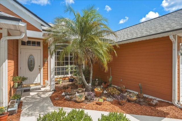 437 SW Kaabe Avenue, Port St. Lucie, FL 34953