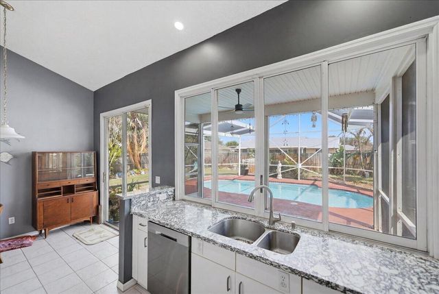 437 SW Kaabe Avenue, Port St. Lucie, FL 34953