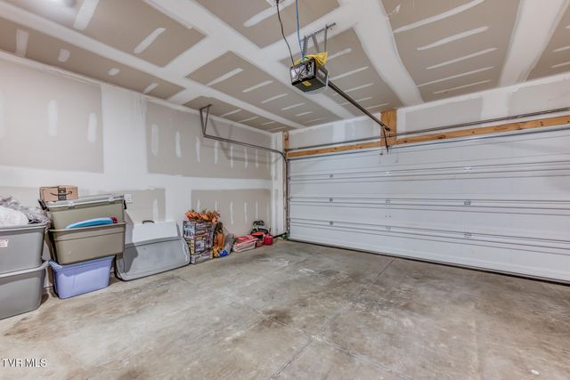 90 Thistle Drive, Bluff City, TN 37618