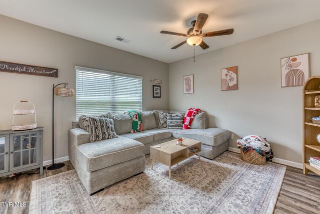 90 Thistle Drive, Bluff City, TN 37618