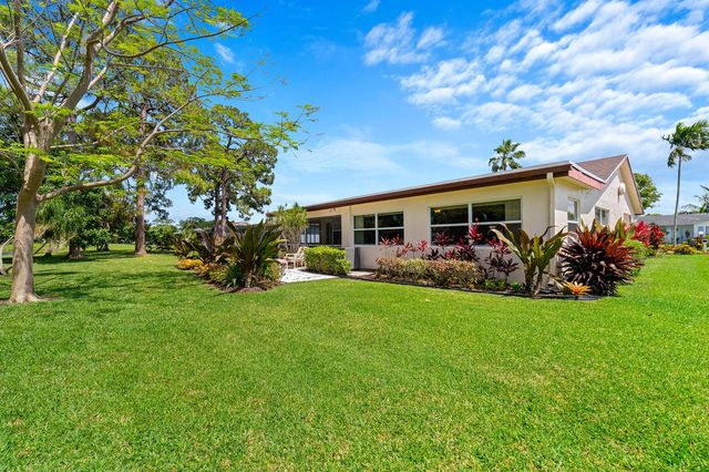 6303 Silver Moon Lane, Greenacres, FL 33463