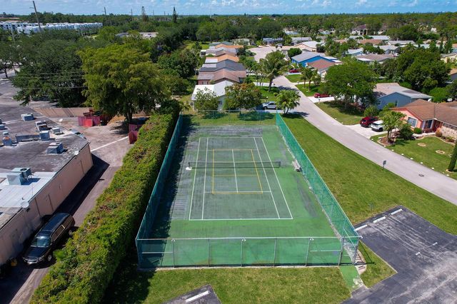 6303 Silver Moon Lane, Greenacres, FL 33463