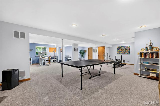 120 Oak Valley Drive, St Peters, MO 63376