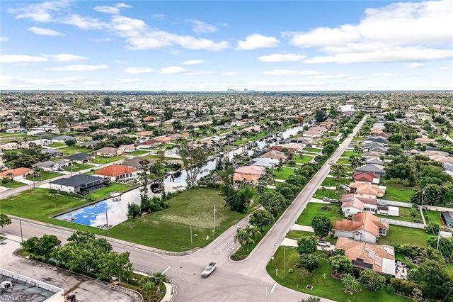 119 Aviation PKWY, Cape Coral, FL 33904