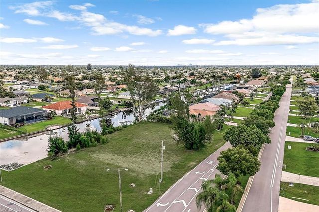 119 Aviation PKWY, Cape Coral, FL 33904