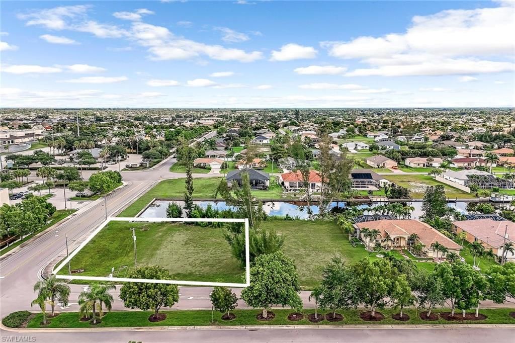 119 Aviation PKWY, Cape Coral, FL 33904