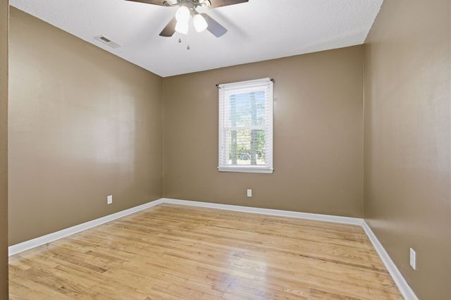 129 Napier Dr, Columbia, TN 38401