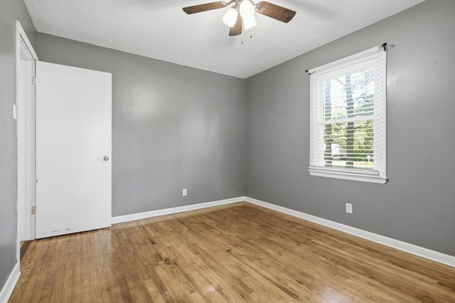 129 Napier Dr, Columbia, TN 38401